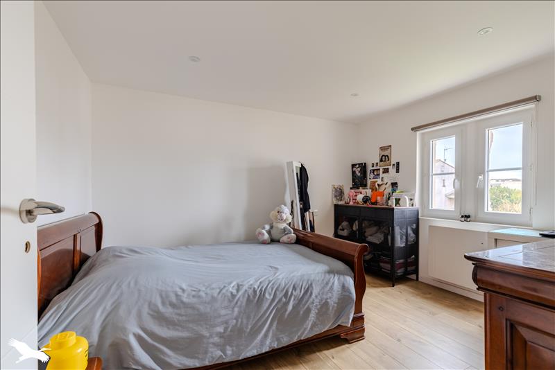 Vente Maison LIBOURNE - 5 pièces -136 m² - (33500)
