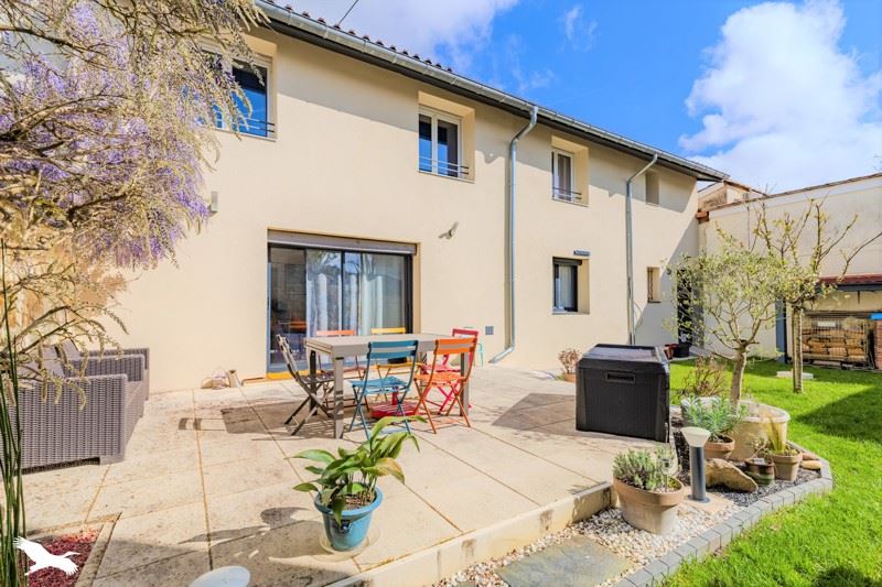 Vente Maison VAYRES - 5 pièces -138 m² - (33870)