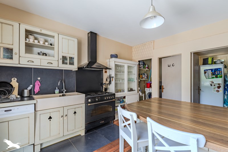 Vente Maison FRONSAC - 6 pièces -220 m² - (33126)