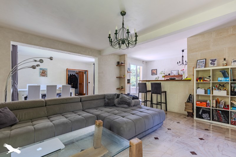 Vente Maison FRONSAC - 6 pièces -220 m² - (33126)
