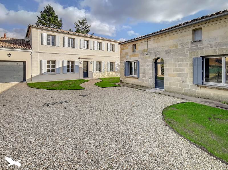 Vente Maison ST SULPICE DE FALEYRENS - 8 pièces -280 m² - (33330)