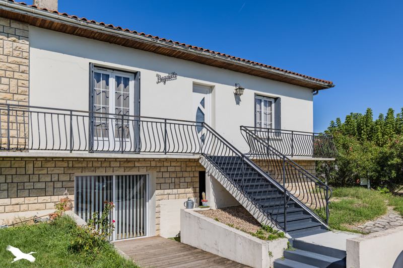 Vente Maison CASTILLON LA BATAILLE - 6 pièces -158 m² - (33350)