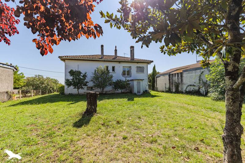 Vente Maison CASTILLON LA BATAILLE - 6 pièces -158 m² - (33350)
