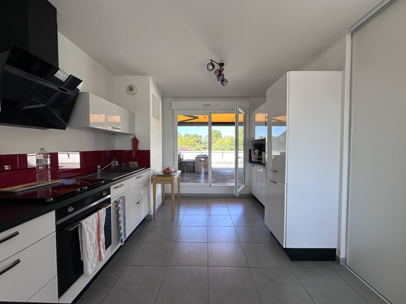 Vente Appartement Pessac - 3 pièces -76 m² - (33600)