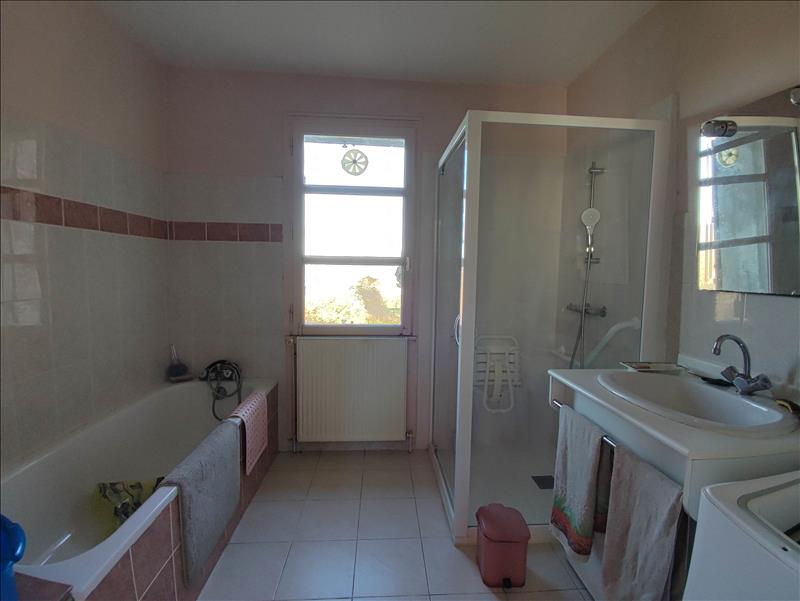 Vente Maison BARDENAC - 6 pièces -145 m² - (16210)
