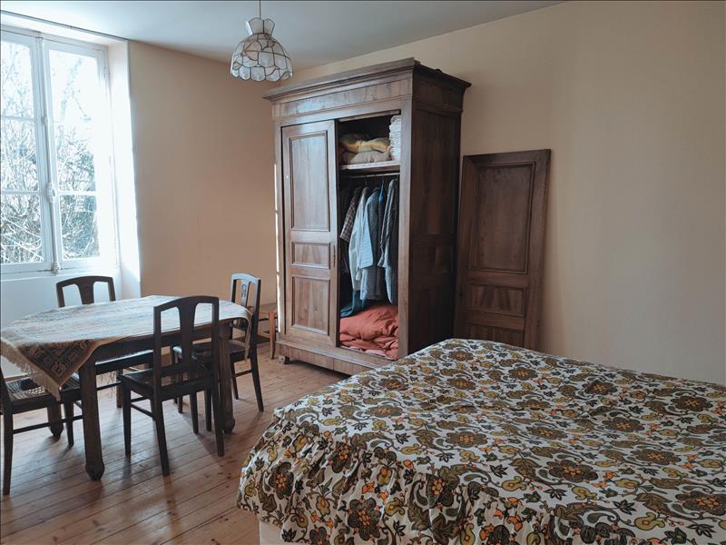 Vente Maison BARDENAC - 6 pièces -145 m² - (16210)