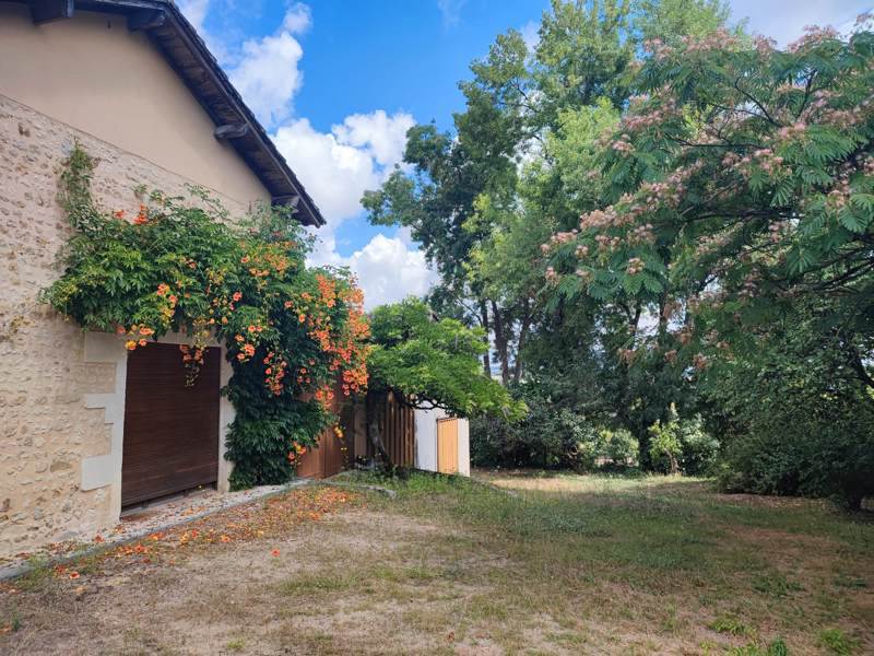 Vente Maison BARDENAC - 6 pièces -145 m² - (16210)
