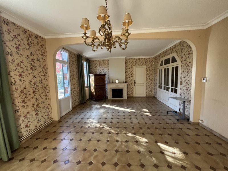 Vente Maison MEDILLAC - 6 pièces -140 m² - (16210)