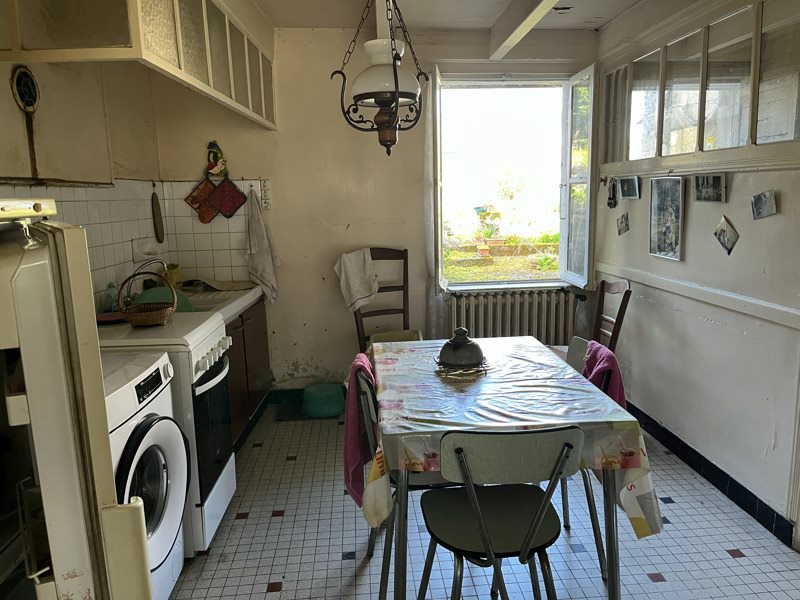 Vente Maison MONTBOYER - 8 pièces -230 m² - (16620)