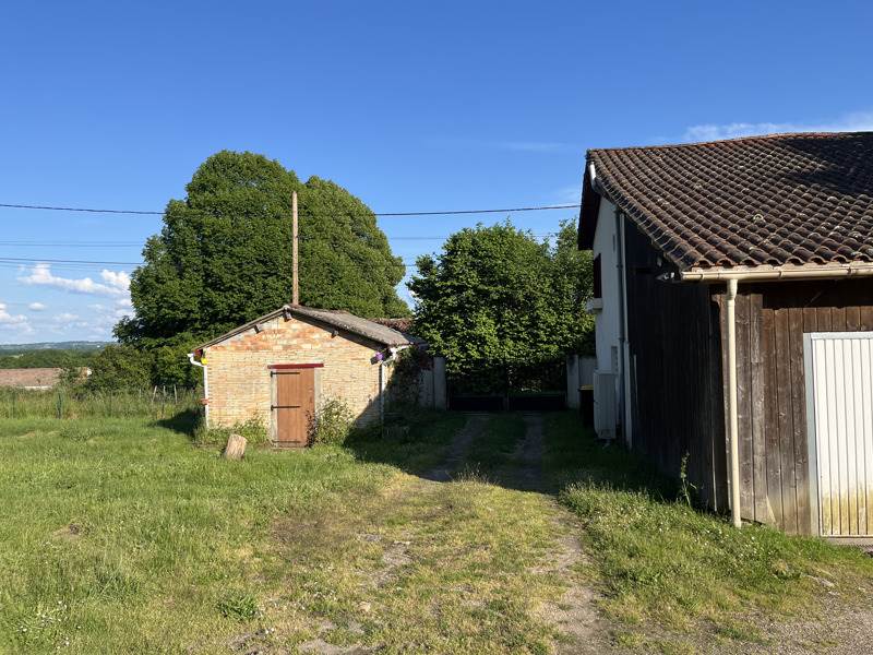 Vente Maison BARDENAC - 5 pièces -145 m² - (16210)