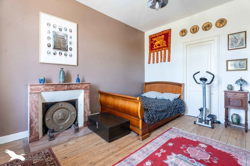 Vente Maison CHALAIS - 9 pièces -200 m² - (16210)