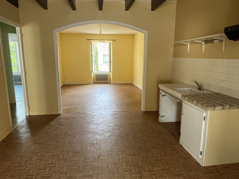 Vente Maison CHALAIS - 3 pièces -64 m² - (16210)