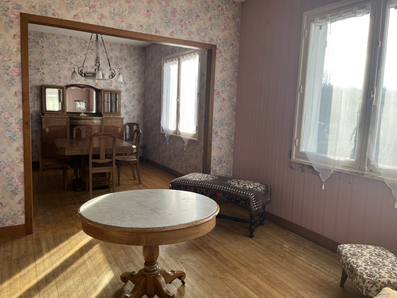 Vente Maison CHALAIS - 5 pièces -125 m² - (16210)