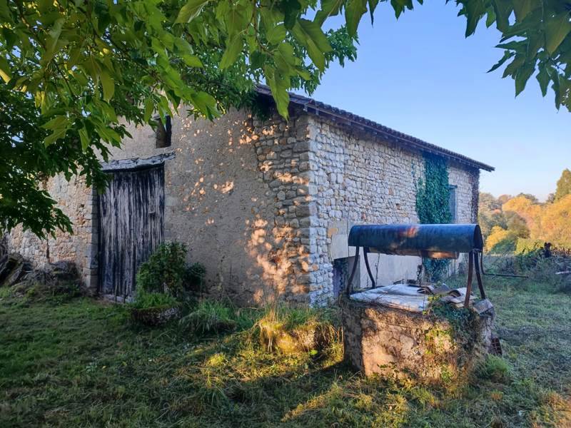 Vente Maison BROSSAC - 5 pièces -166 m² - (16480)