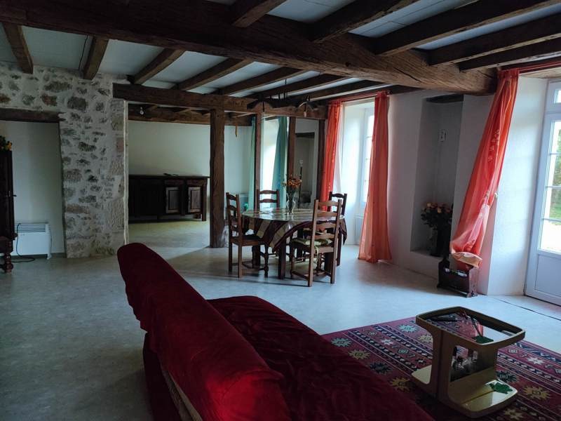 Vente Maison BROSSAC - 5 pièces -166 m² - (16480)