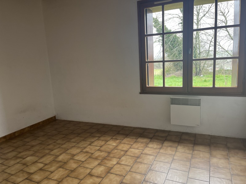 Vente Maison CHALAIS - 5 pièces -105 m² - (16210)