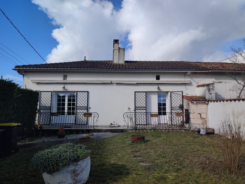 Vente Maison BARDENAC - 4 pièces -120 m² - (16210)