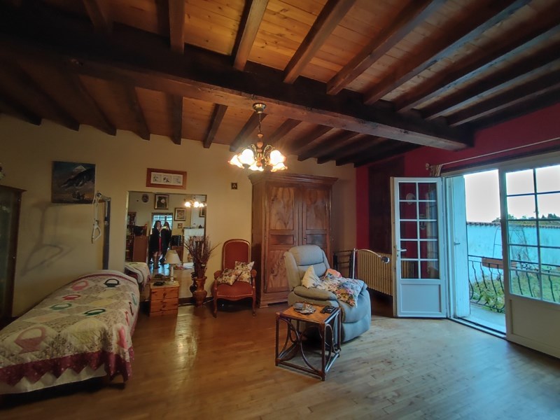 Vente Maison BARDENAC - 4 pièces -120 m² - (16210)