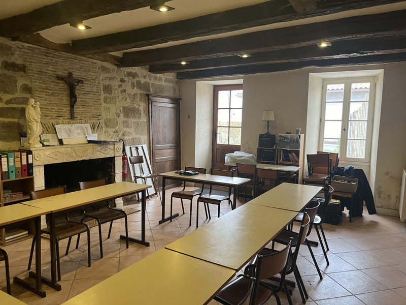 Vente Maison BROSSAC - 6 pièces -176 m² - (16480)