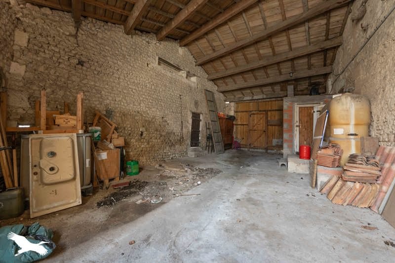 Vente Maison MONTBOYER - 8 pièces -280 m² - (16620)