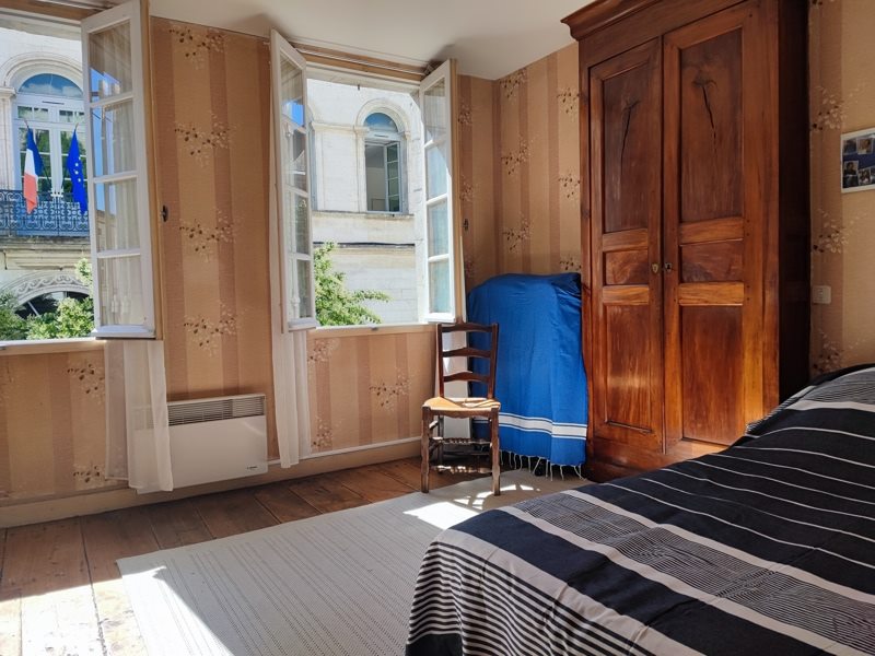 Vente Maison CHALAIS - 6 pièces -92 m² - (16210)