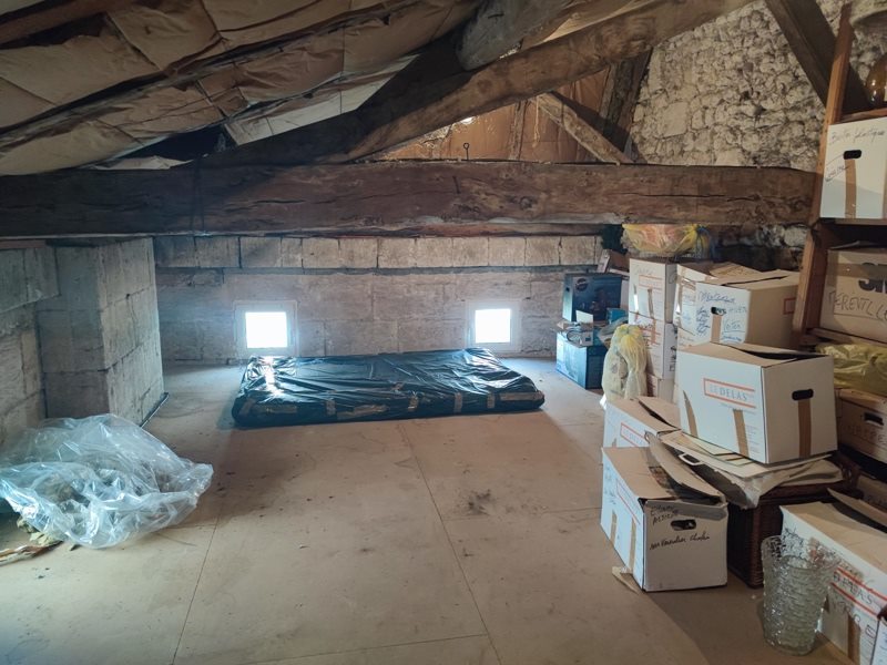 Vente Maison CHALAIS - 6 pièces -92 m² - (16210)