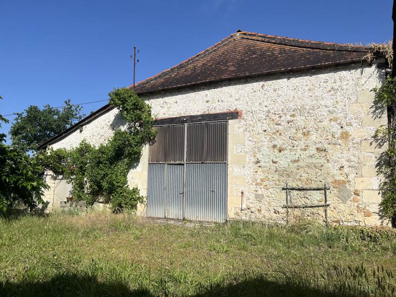 Vente Maison MEDILLAC - 5 pièces -150 m² - (16210)