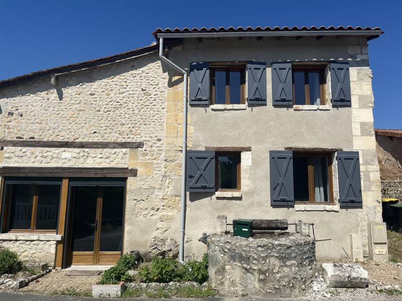 Vente Maison ST ROMAIN - 4 pièces -110 m² - (16210)