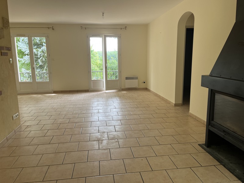 Vente Maison CHALAIS - 3 pièces -88 m² - (16210)