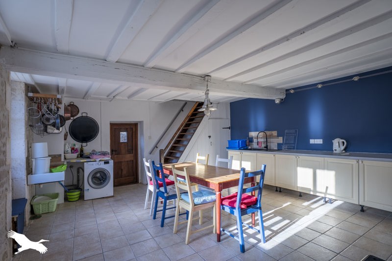 Vente Maison Guizengeard - 7 pièces -210 m² - (16480)