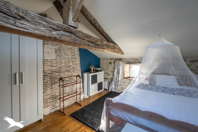 Vente Maison Guizengeard - 7 pièces -210 m² - (16480)