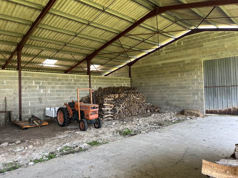 Vente Grange Yviers - 1 pièce -350 m² - (16210)