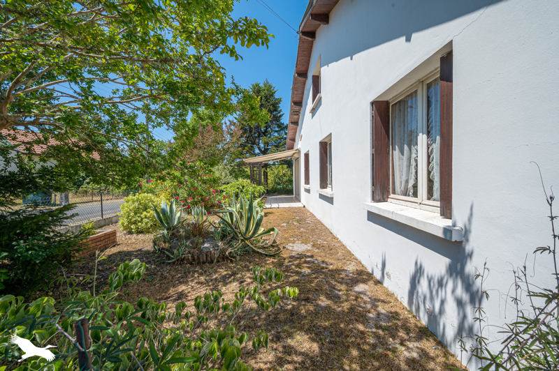 Vente Maison ST PAUL EN BORN - 8 pièces -161 m² - (40200)