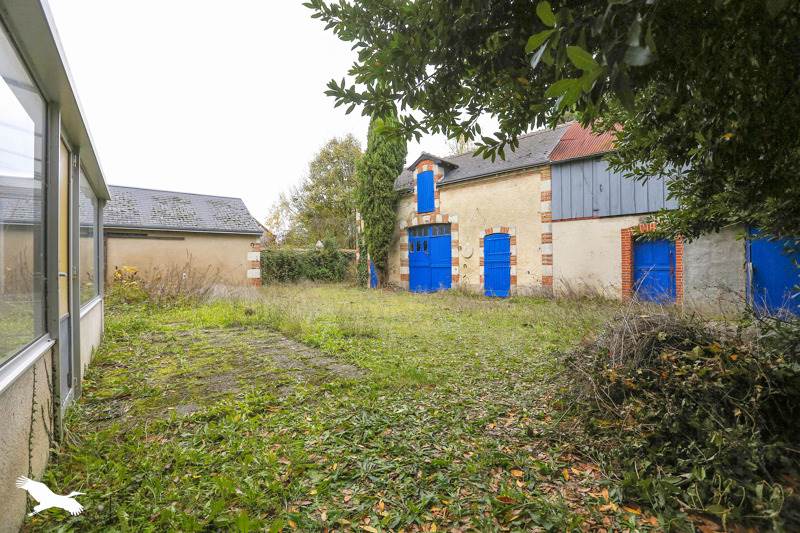Vente Maison SAVIGNE SUR LATHAN - 8 pièces -280 m² - (37340)