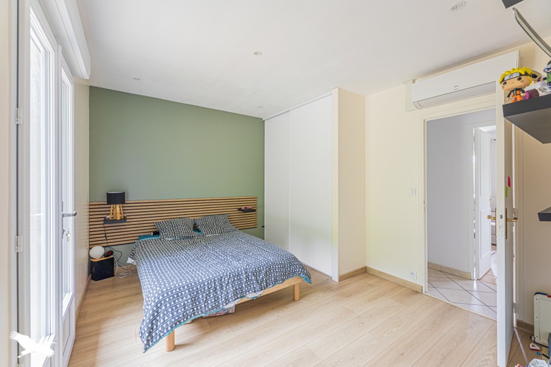 Vente Maison ST ETIENNE DE CHIGNY - 7 pièces -155 m² - (37230)