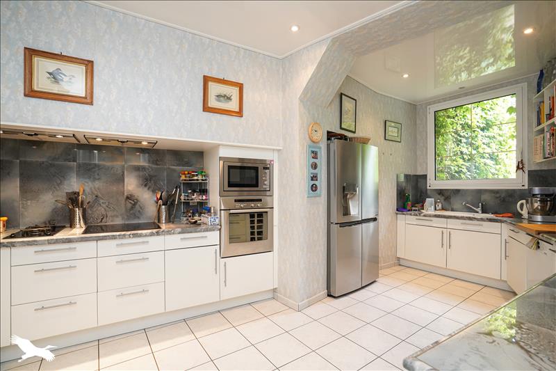 Vente Maison CORMERY - 12 pièces -455 m² - (37320)