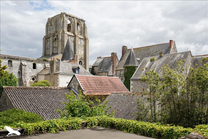 Vente Maison CORMERY - 12 pièces -455 m² - (37320)
