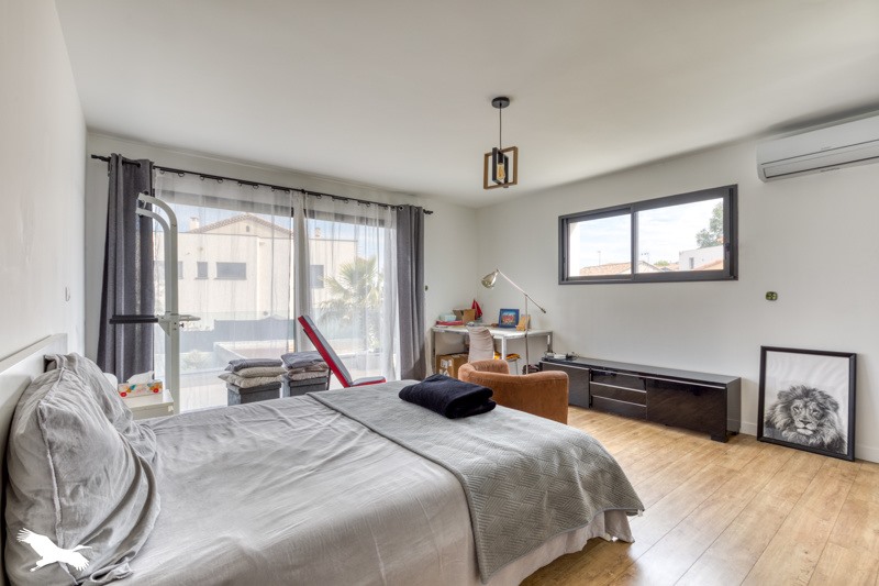 Vente Maison ST JEAN DE VEDAS - 6 pièces -250 m² - (34430)