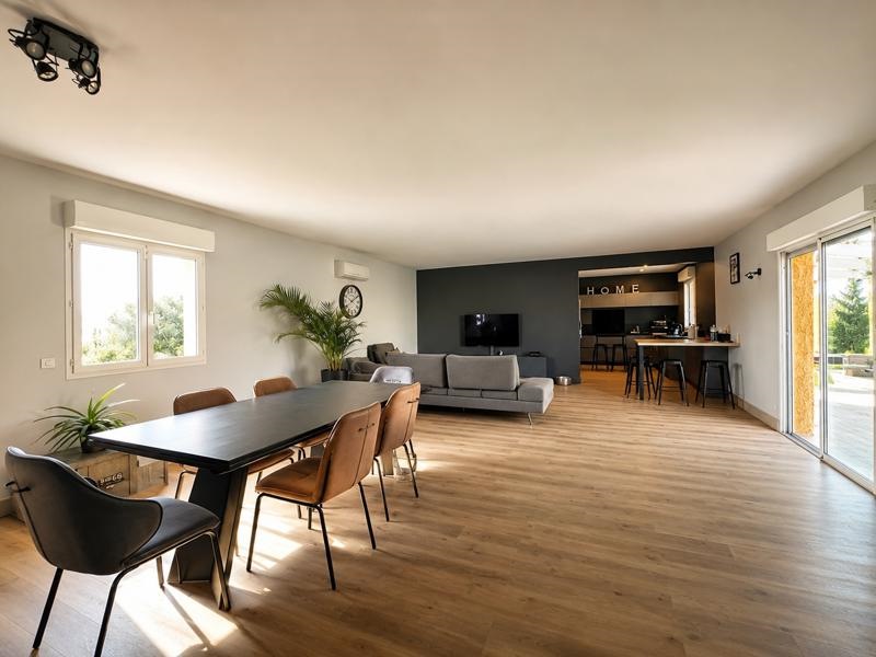 Vente Maison ST JEAN DE VEDAS - 5 pièces -165 m² - (34430)