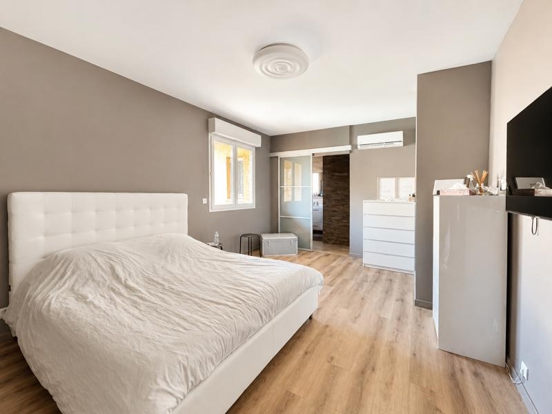 Vente Maison ST JEAN DE VEDAS - 5 pièces -165 m² - (34430)