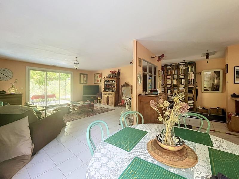 Vente Maison ST JEAN DE VEDAS - 6 pièces -142 m² - (34430)