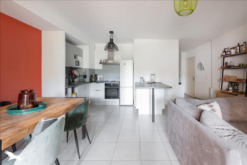 Vente Appartement JUVIGNAC - 3 pièces -66 m² - (34990)