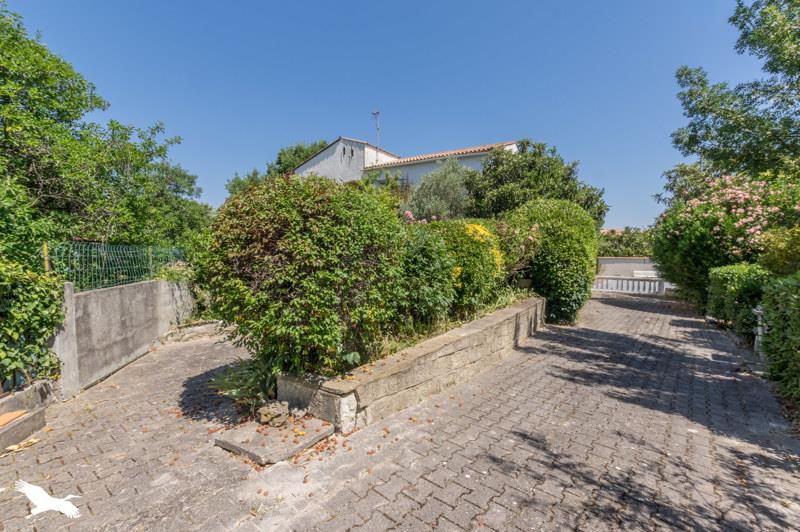Vente Maison JUVIGNAC - 6 pièces -160 m² - (34990)