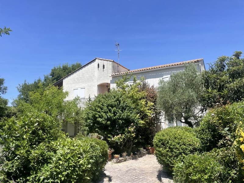 Vente Maison JUVIGNAC - 6 pièces -160 m² - (34990)