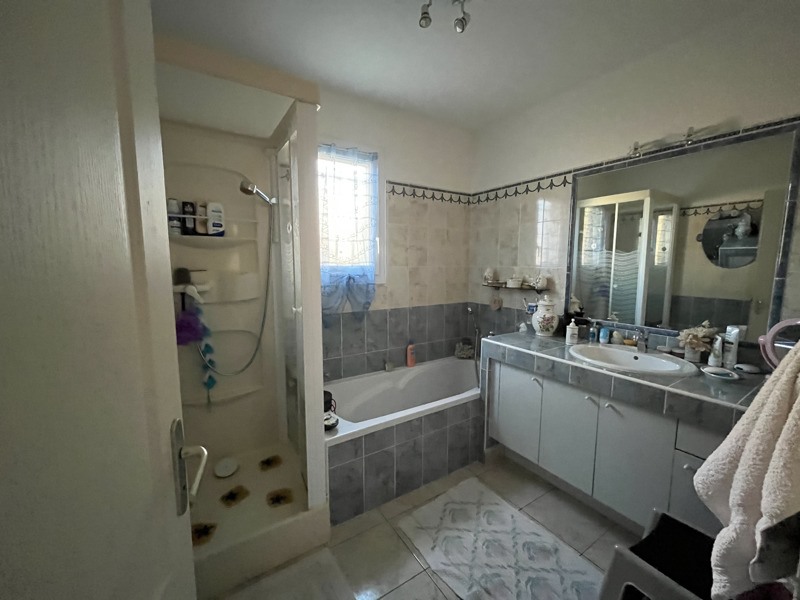 Vente Maison MEZE - 4 pièces -93,7 m² - (34140)