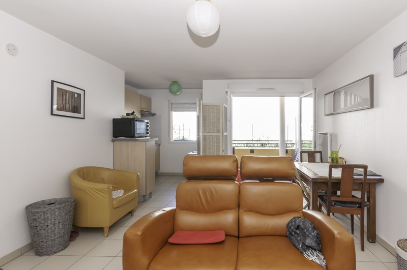 Vente Appartement MEZE - 2 pièces -43 m² - (34140)