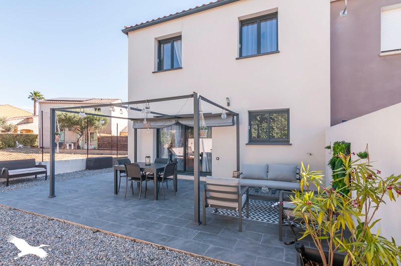 Vente Maison MEZE - 5 pièces -98 m² - (34140)
