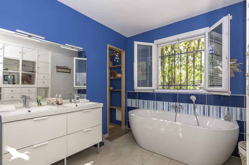 Vente Maison MEZE - 6 pièces -136 m² - (34140)
