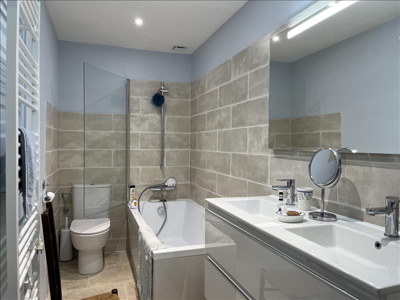 Vente Maison LEVIGNAC DE GUYENNE - 6 pièces -196 m² - (47120)