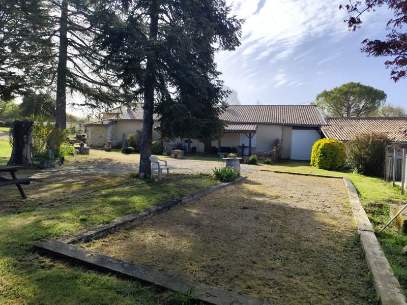 Vente Maison ESCLOTTES - 11 pièces -406 m² - (47120)